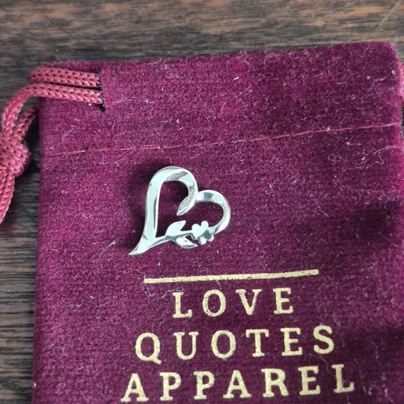 Sterling Silver Heart Pendant Necklace.PENDANT ONLY - Picture 3 of 3